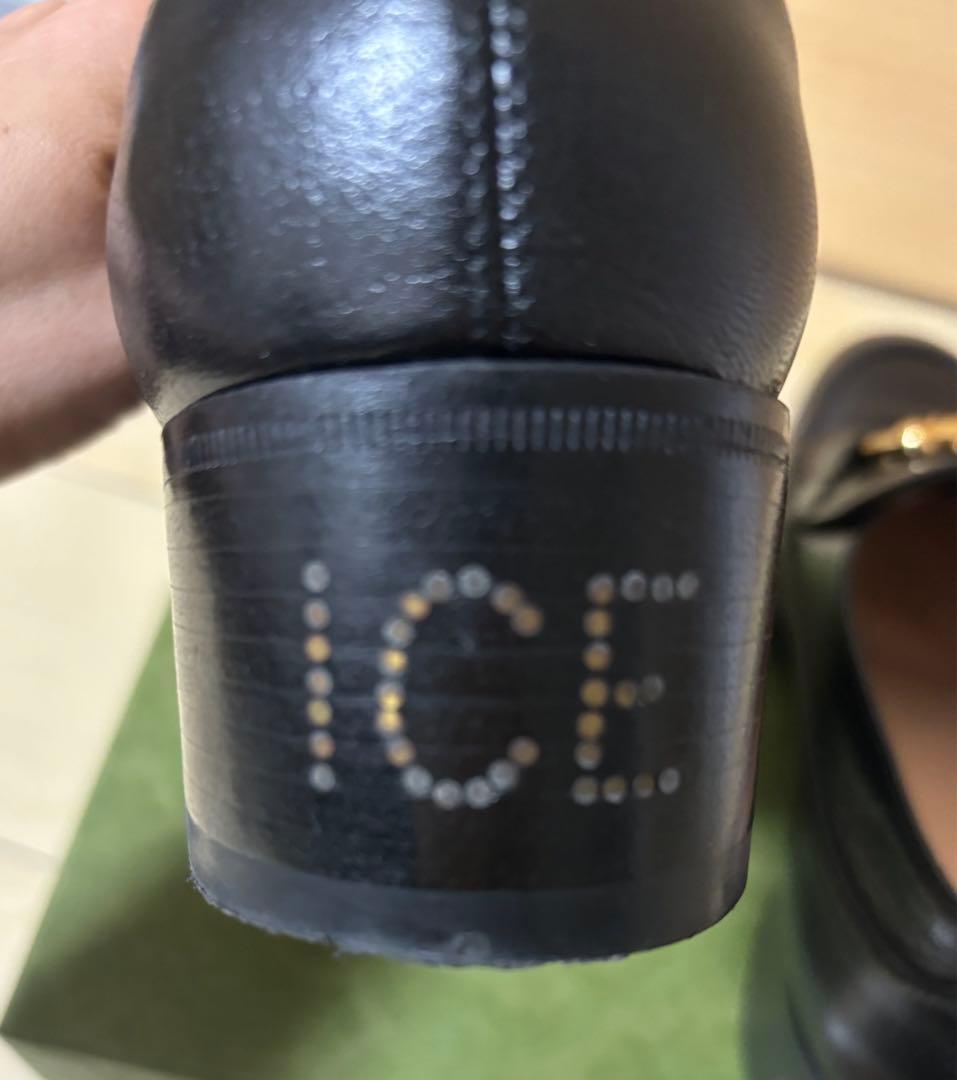 GUCCIローファー 黒×ゴールド レザー　35
