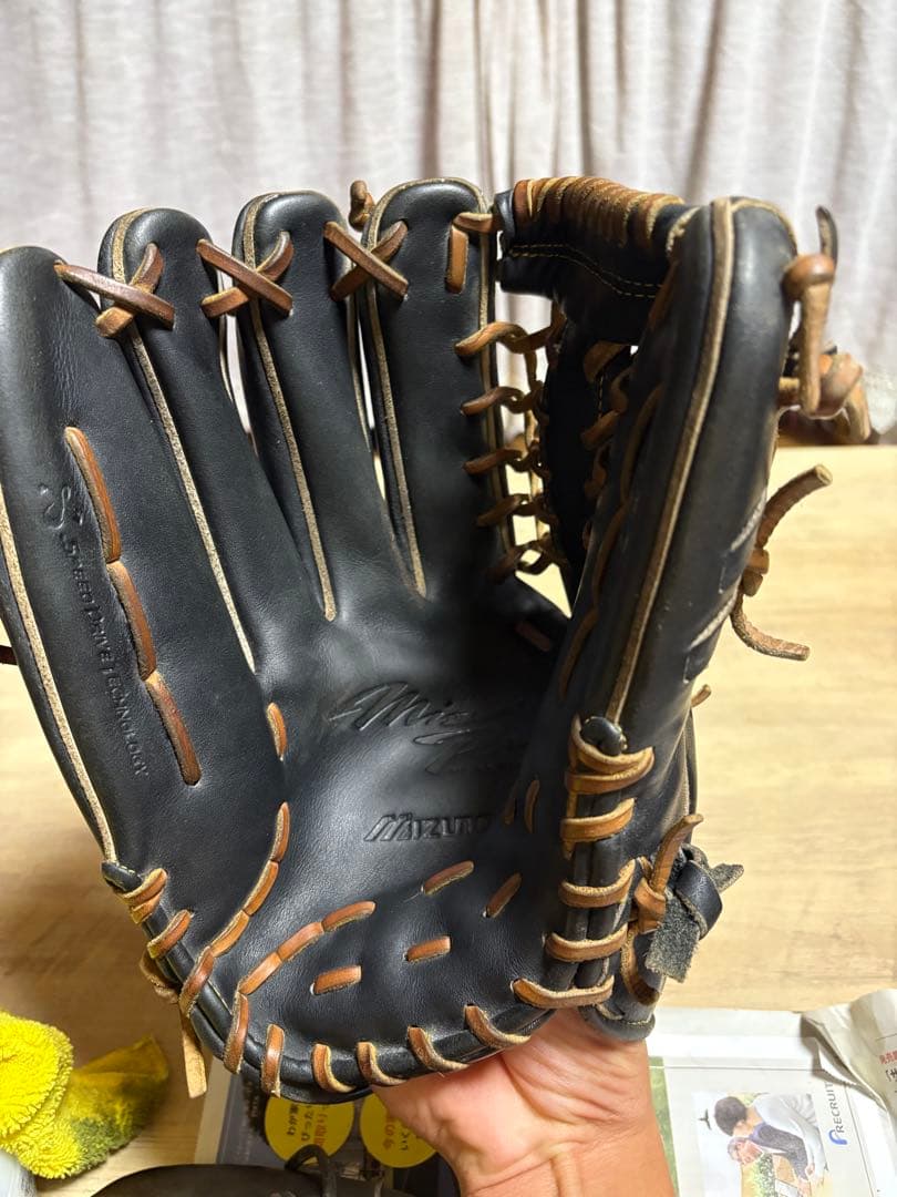 ベンツ　 ミズノ 硬式グローブ 黒