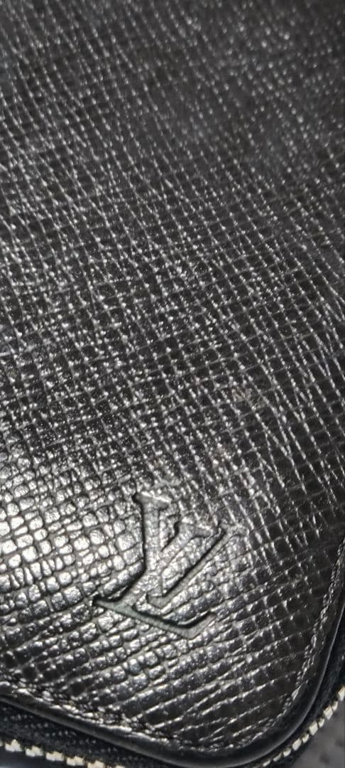 ルイヴィトン ヴェルティカルタイガ 黒 長財布