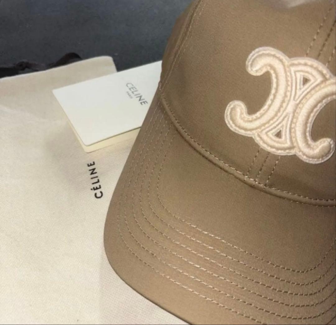 〝値下げ可能〟〝１月中のみ〟セリーヌ　トリオンフ　ベースボールキャップ