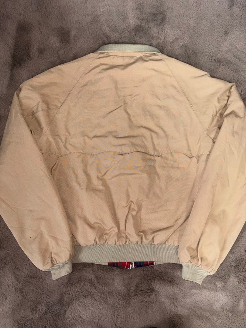 BARACUTA ベージュ　スイングトップ　114