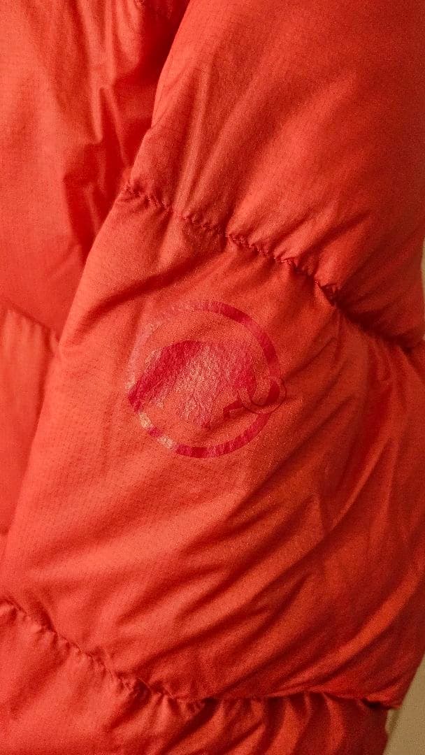 マムート　MAMMUT　ダウンジャケット　レディース　赤　S M　フード付