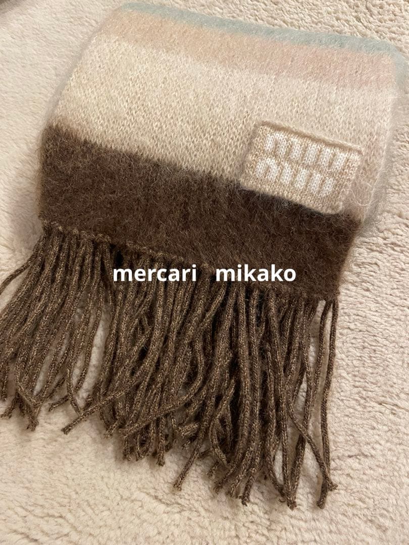 miumiu ミュウミュウ 新作‼︎ 可愛い ロゴ入り フリンジ ロングマフラー