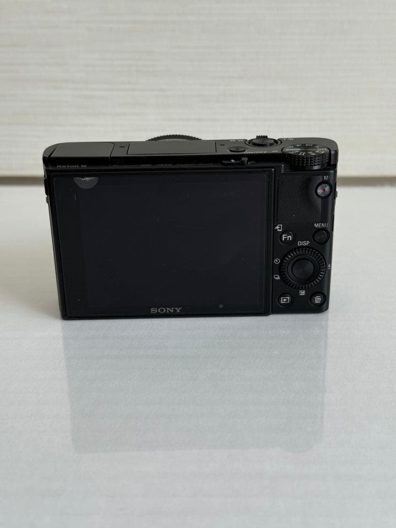 SONY DSC-RX100M6 デジタルカメラ （海外版/訳アリ品）