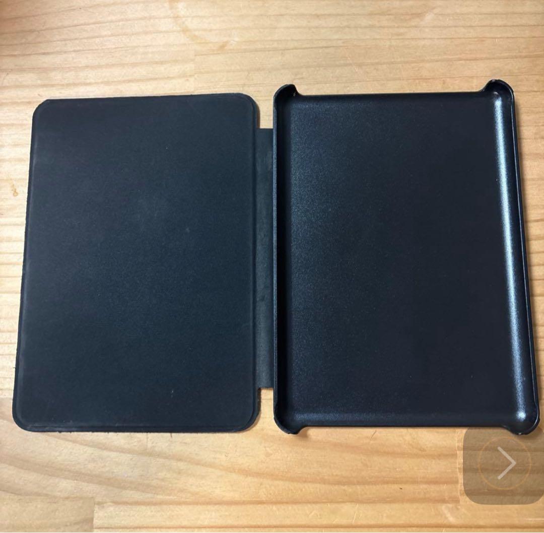 Amazon Kindle 第10世代(8GB、広告無し) カバー付き