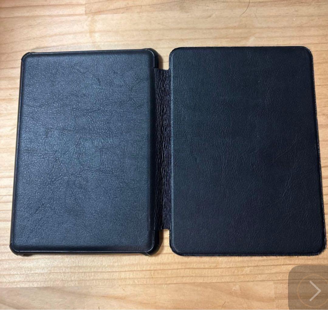 Amazon Kindle 第10世代(8GB、広告無し) カバー付き