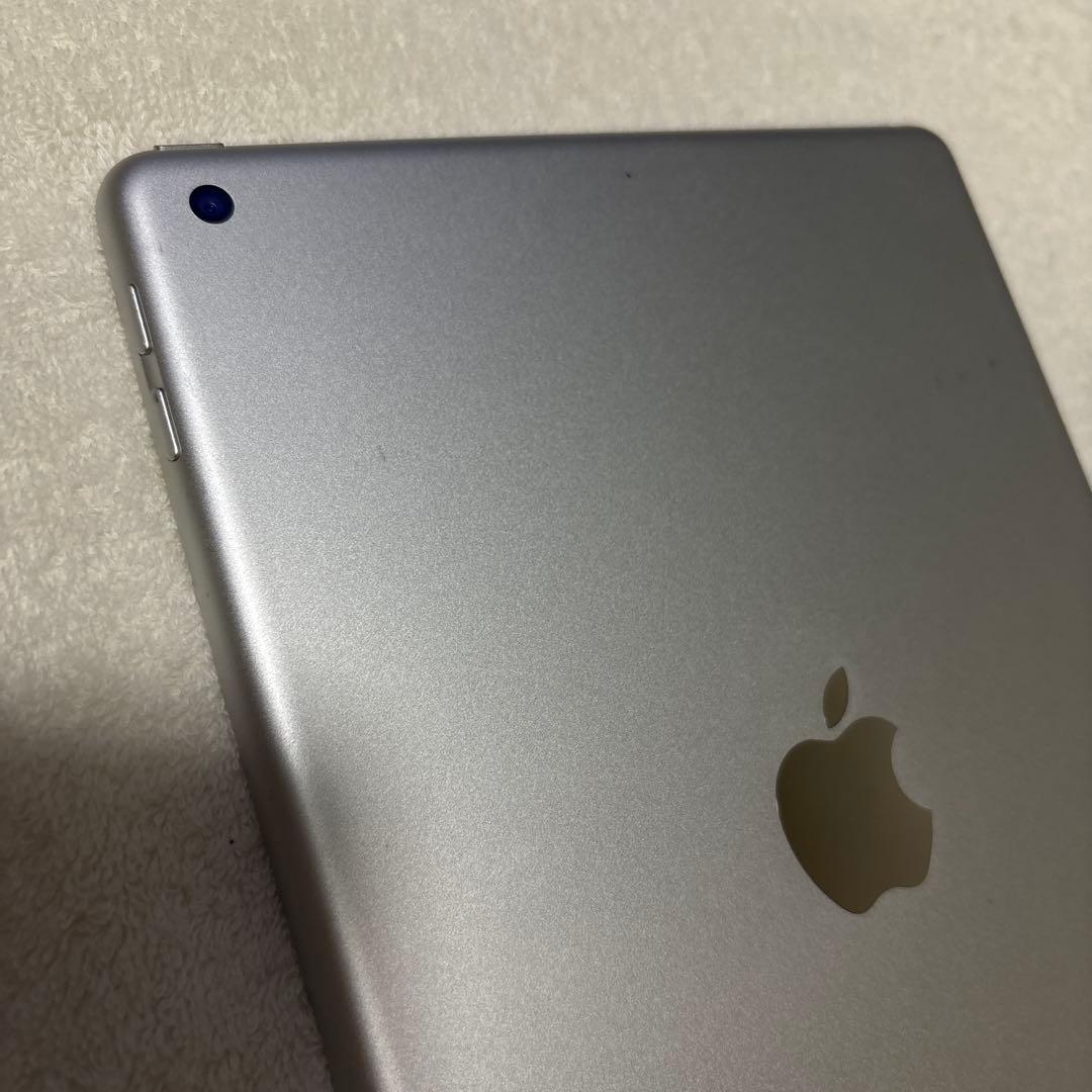 iPad 第6世代　32GB Wi-Fiモデル