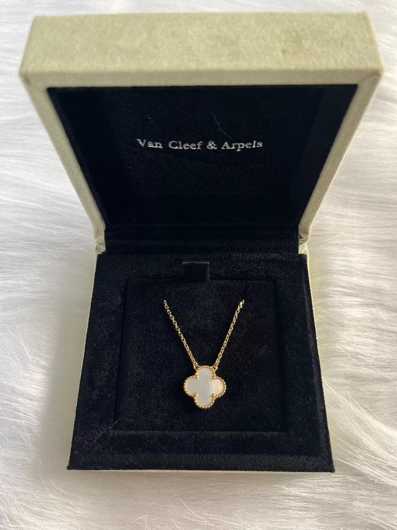 アルハンブラ ペンダント