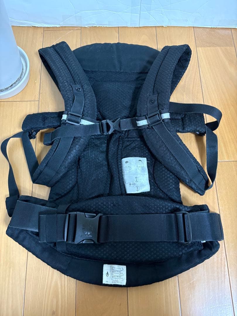 【送料無料】正規品　エルゴベビー　オムニブリーズ　抱っこ紐　メッシュ　ブラック