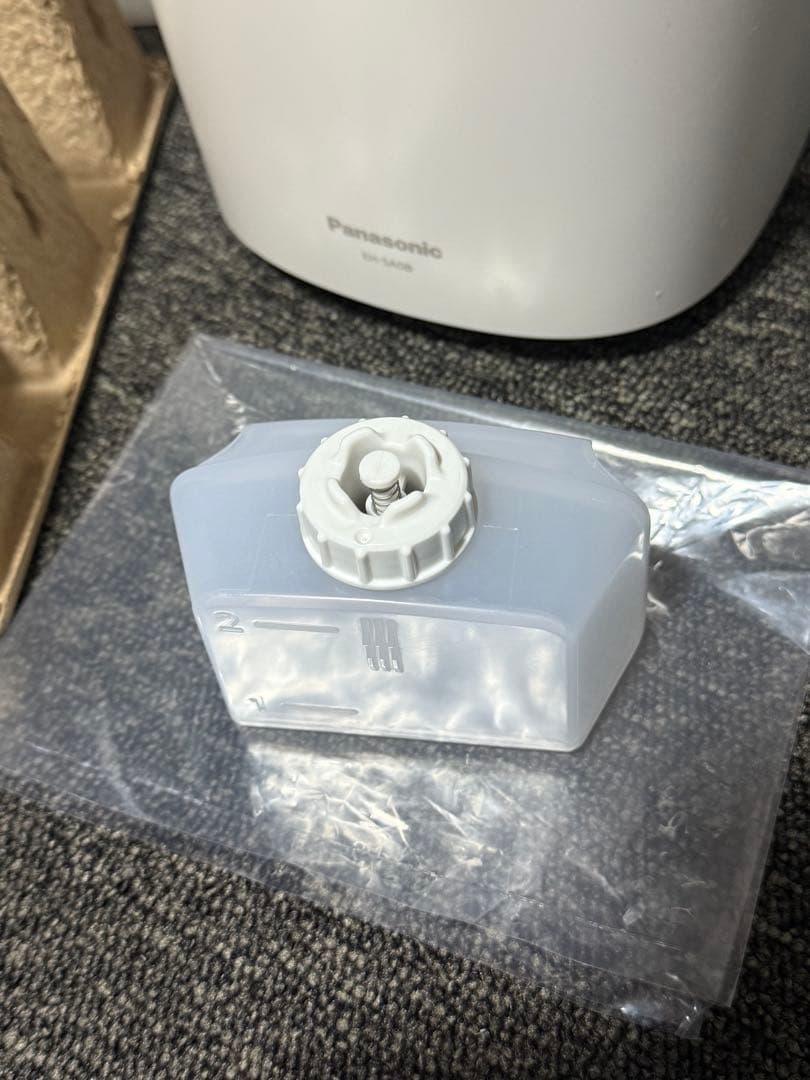 【ほぼ未使用】 Panasonic スチーマー ナノケア EH-SA0B-N