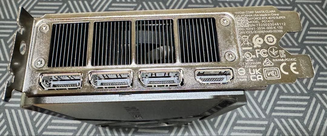 NVIDIA RTX 4070 SUPER グラフィックボード