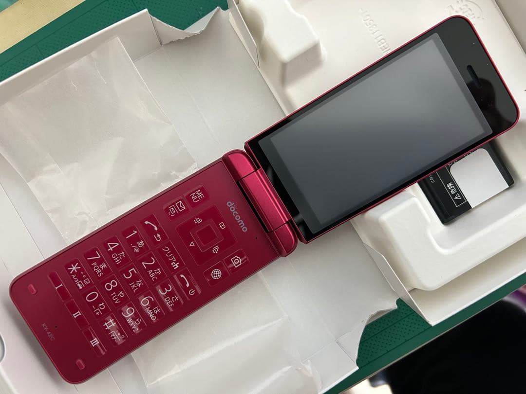docomo DIGNO KY-42C レッド　新品未使用