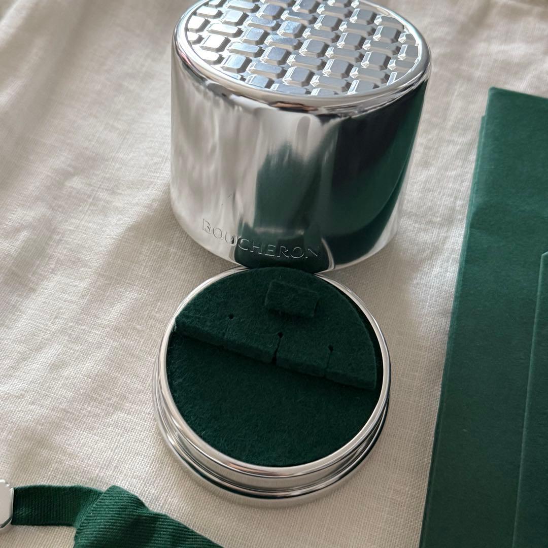 新品☆　ブシュロン　ピアスケース　空箱　ショッパー付