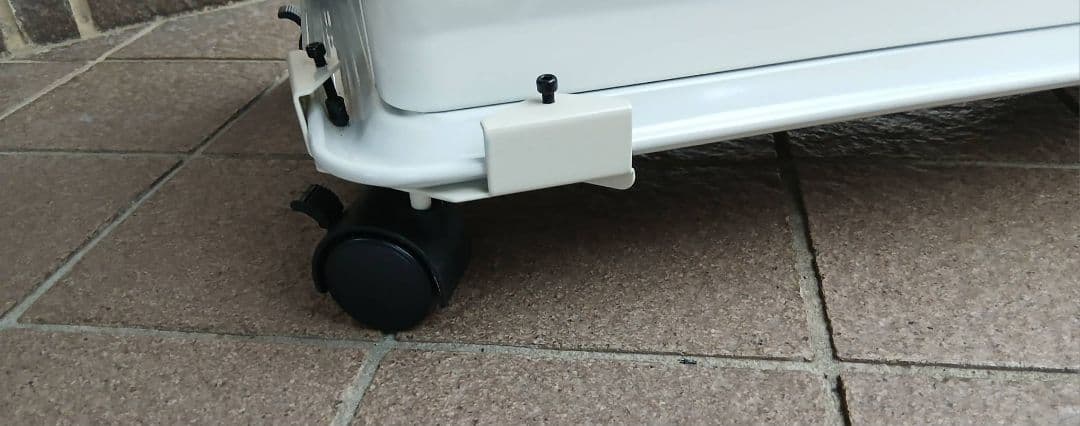 美品　キャスター付き　ダイニチ　ブルーヒーター　FW-6720SDX