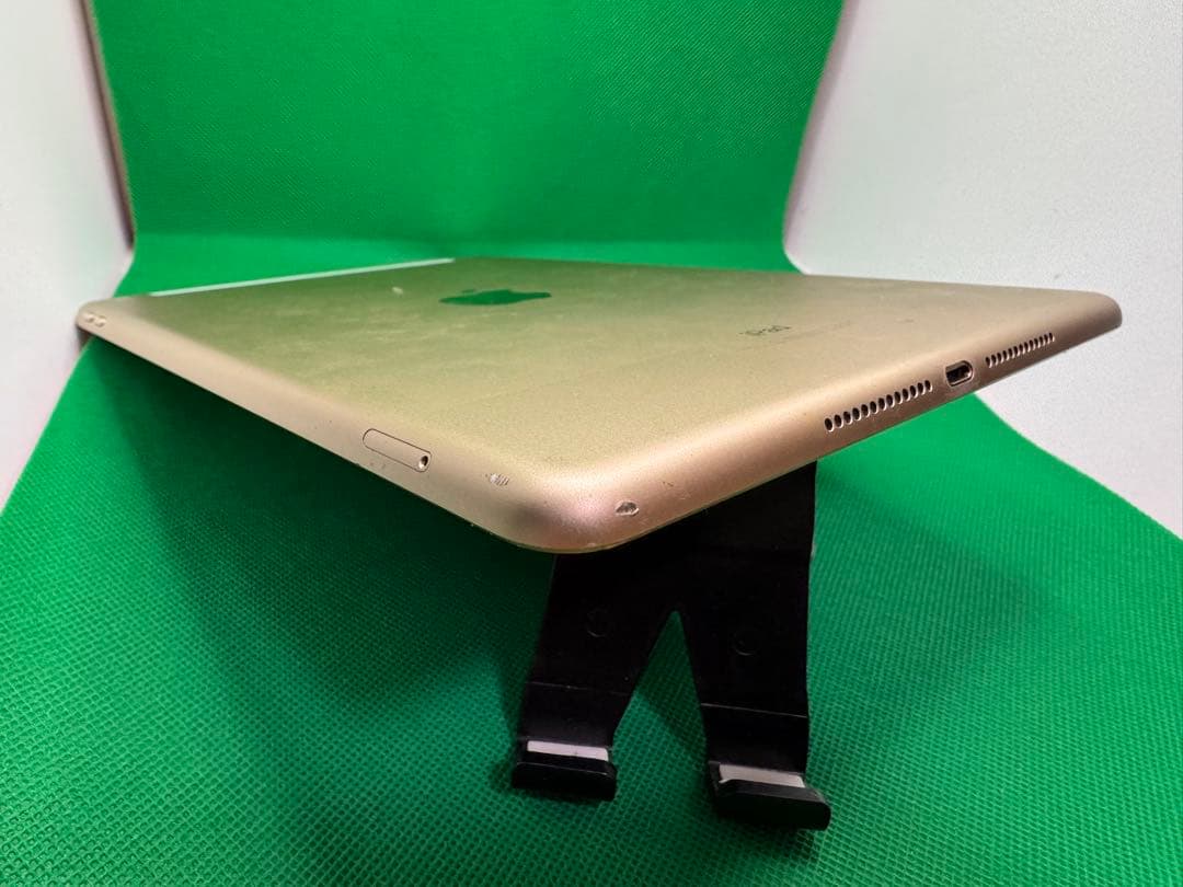 8HP61 IPAD 第5世代32GB WIFI＋セルラー