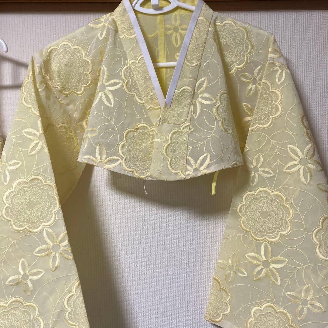チマチョゴリ　オッコルムなし　淡いイエロー　レース花柄　黄色　韓服