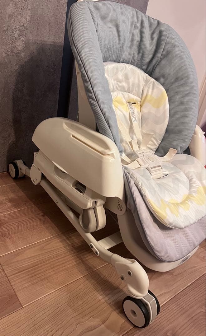 コンビCombi ネムリラ　ハイローチェア　手動