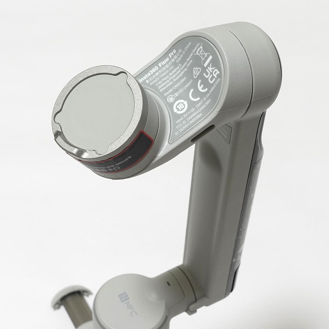 [美品] Insta360 Flow Pro 通常版 スマートフォン用ジンバル