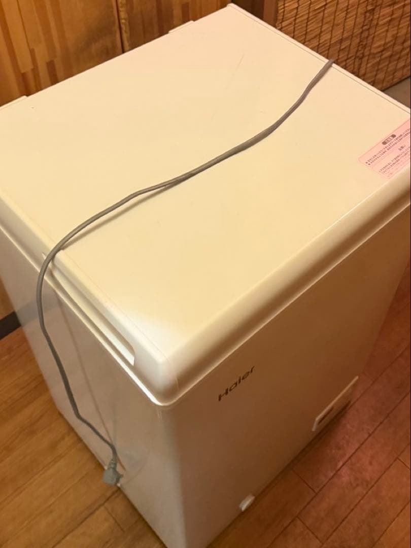 Haier ホワイト 冷凍庫 49.5x54.5x87cm 上開き