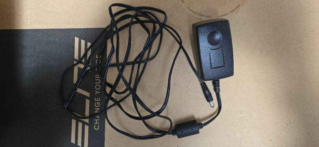 じ*ん様 ELITE SUITO 実走距離低め スプロケ、前輪留め付き 通電確認