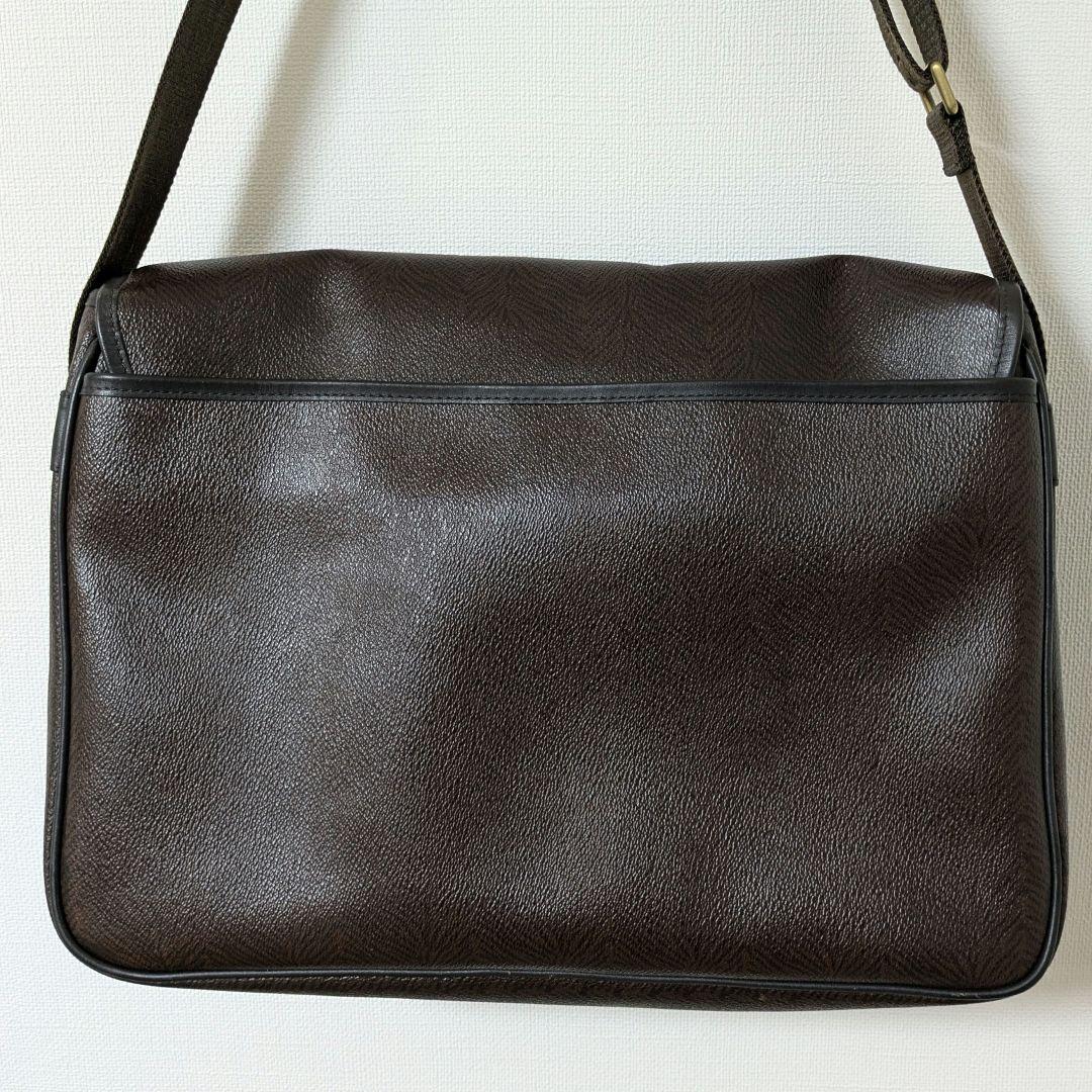 ハンティングワールド　ロゴ　レザー　革　メッセンジャーバッグ　ショルダーバッグ