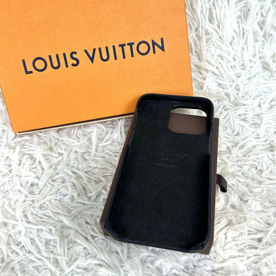 ルイヴィトン バンパー スマホケース iPhone15Pro 黒 M82889