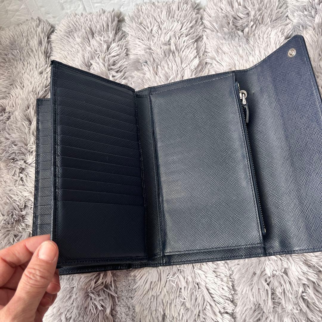 良品✨PRADA 大容量　オーガナイザー　長財布　サフィアーノ　シルバーロゴ