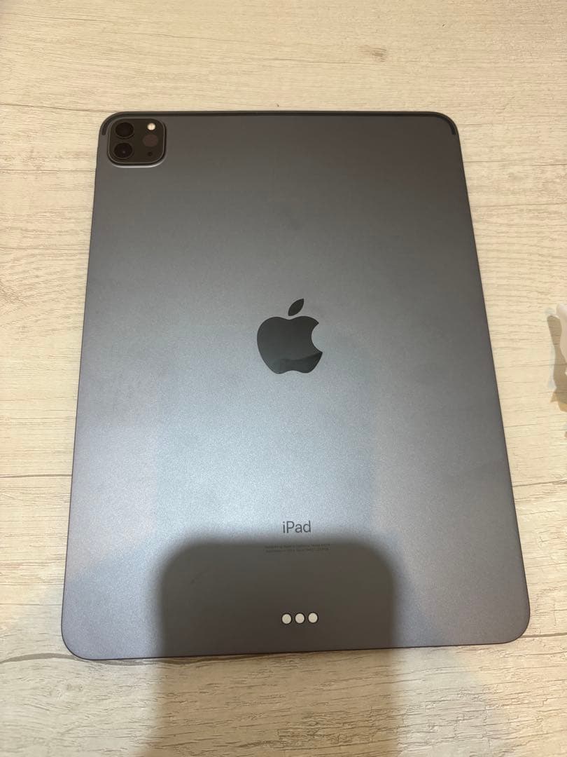 iPad Pro 第2世代 11インチ 128GB Wi-Fi モデルケース付き