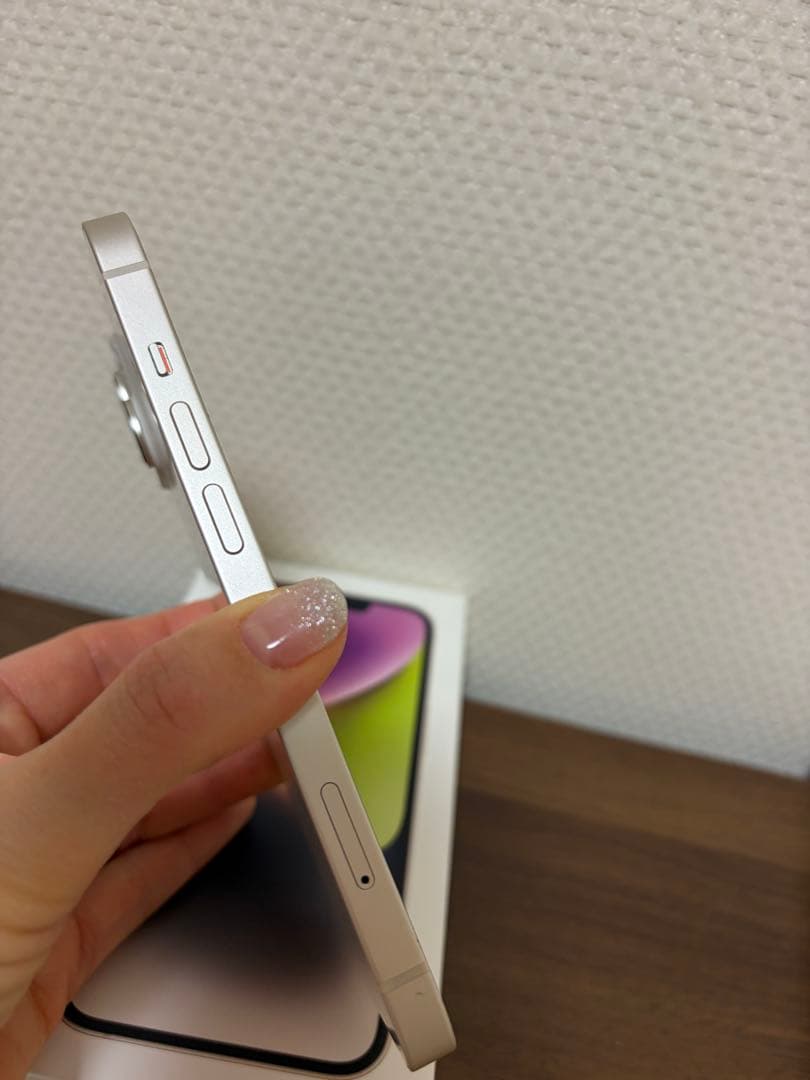 だり柳iPhone14 128GB ホワイト SIMフリー 箱・ケーブル付