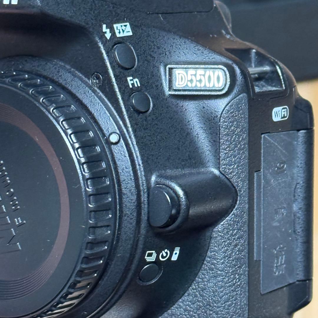 Nikon D5500 ダブルレンズセット 美品 バッグ付