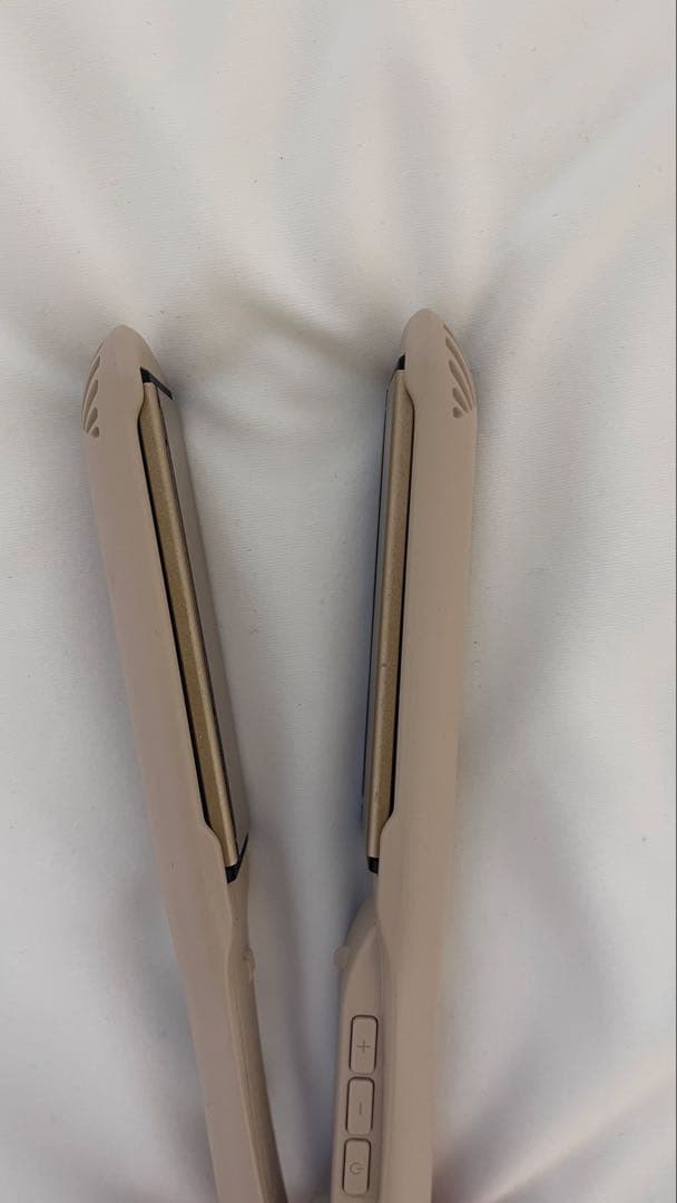 ニュアンスヘアアレンジ［クレイツ］ヘアアイロン