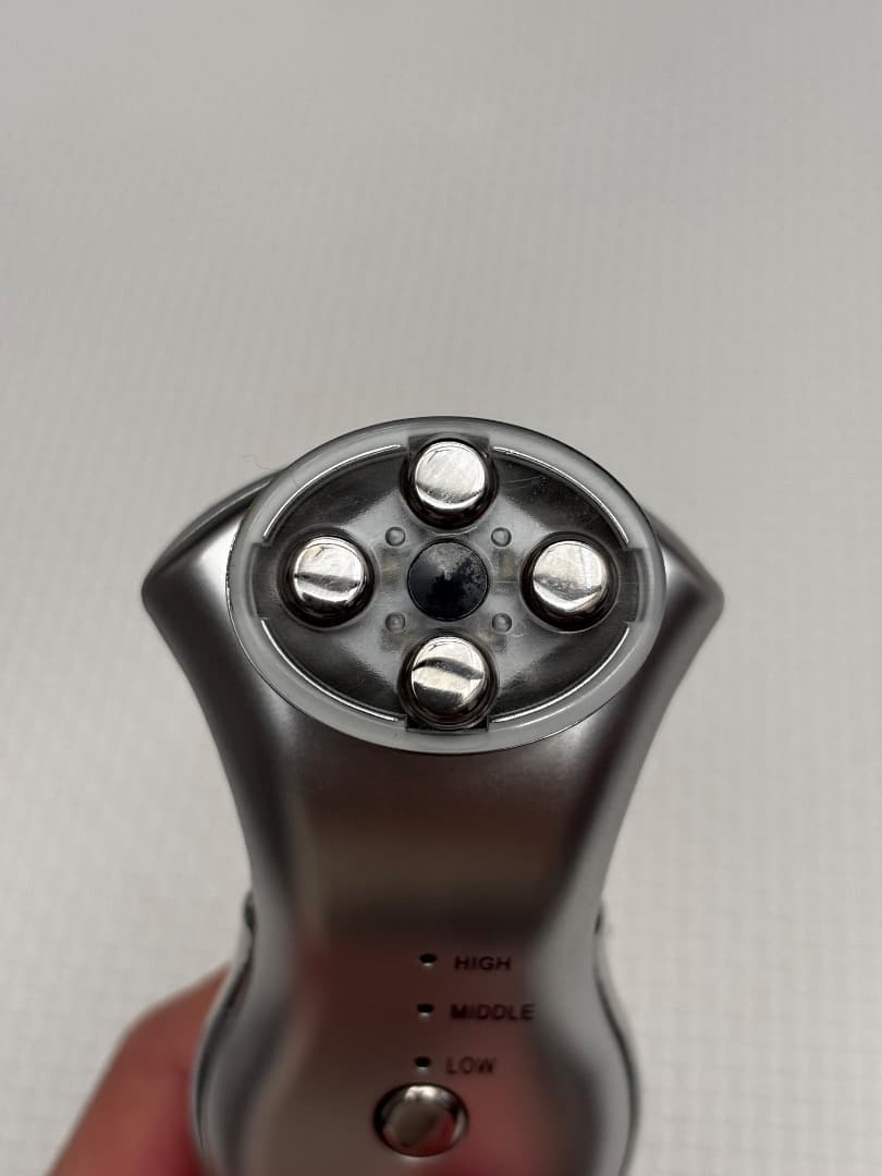 Liberata（リベラータ）美顔器 ララルーチュRF