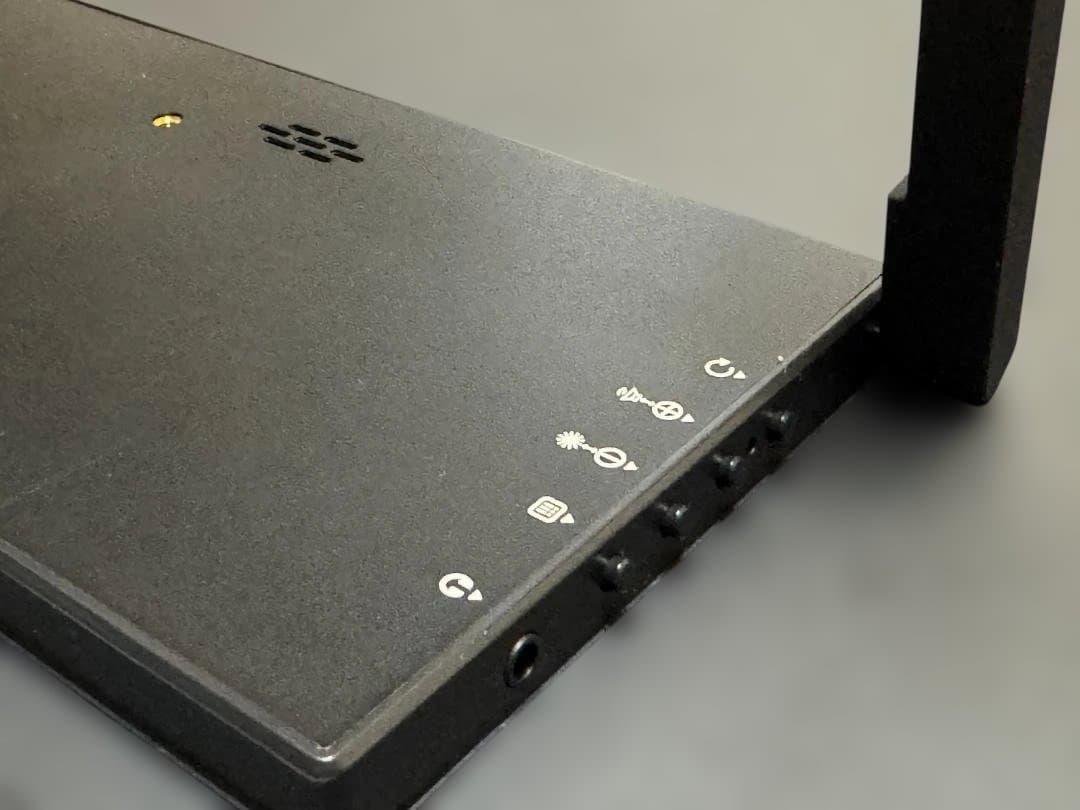 24.5″ 165Hz WQHDモバイルモニター　色むらあり