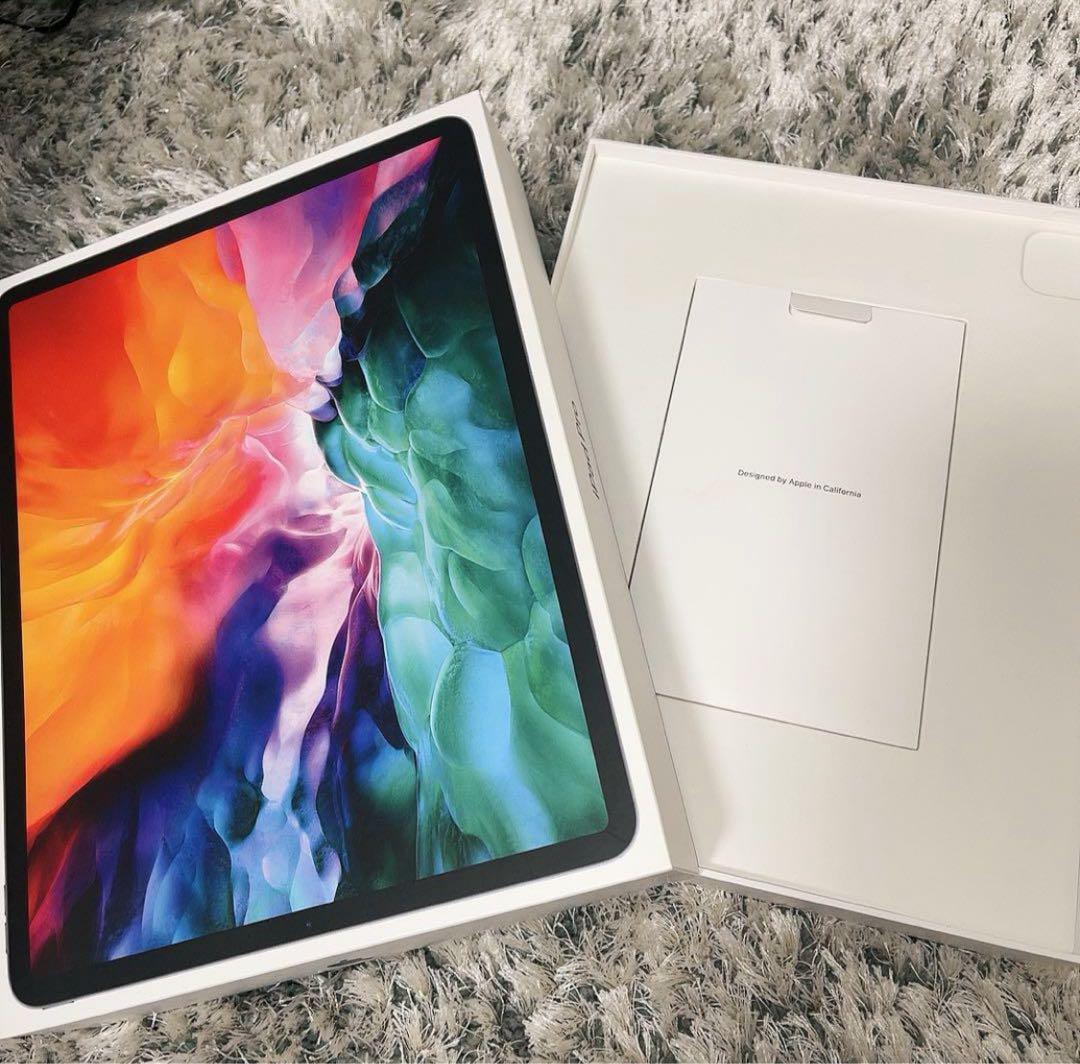 J*y様 iPad Pro Wi-Fi 128GB(12.9インチ)+キーボード
