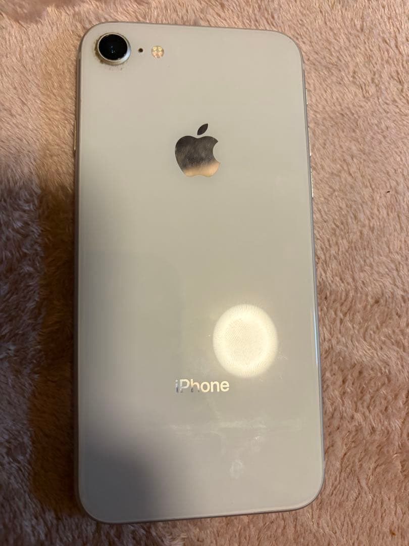 し*ね様 iPhone8 64GB SIMロックあり　本体のみ