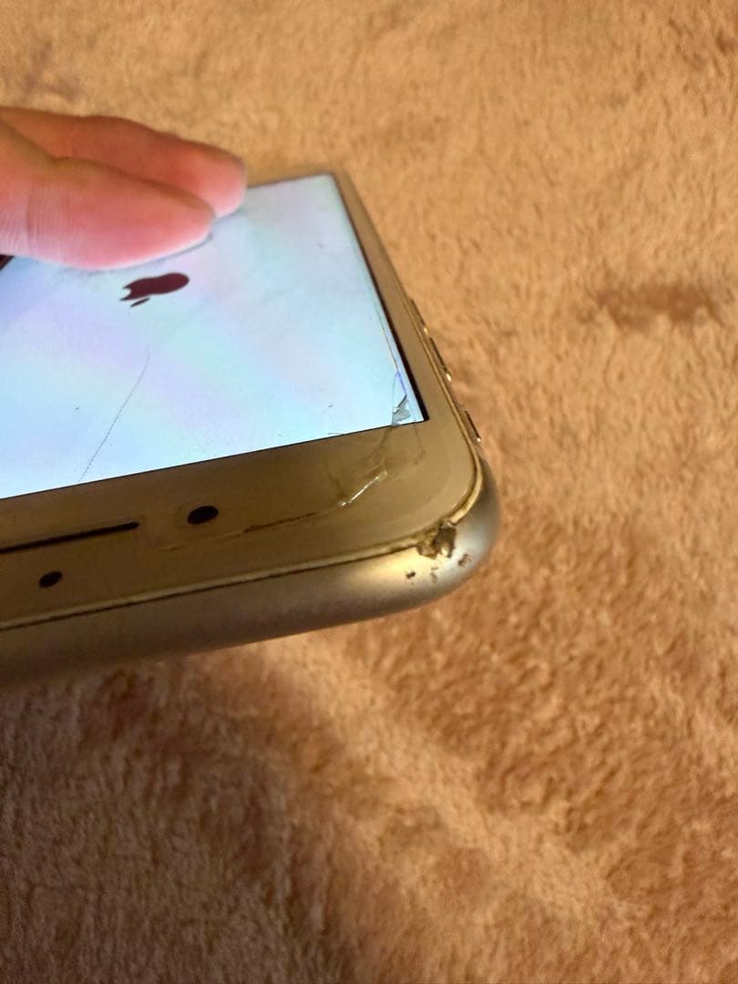 し*ね様 iPhone8 64GB SIMロックあり　本体のみ