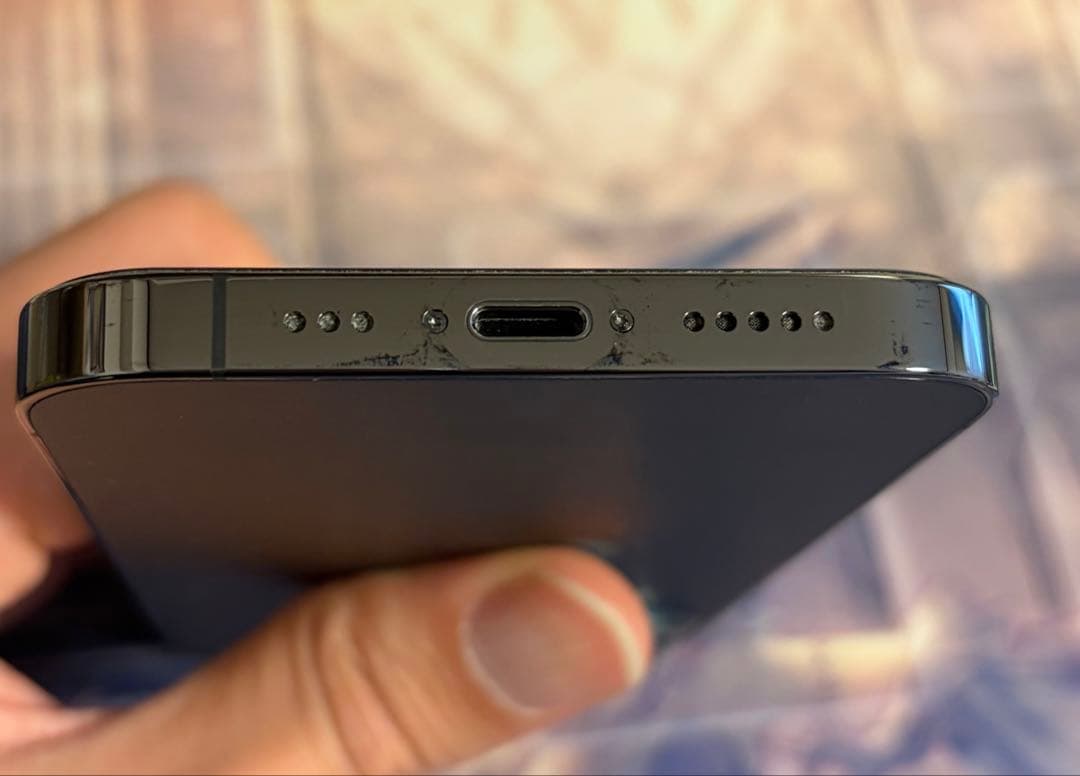 iPhone 13 Pro 256GB 黒 SIMフリー バッテリー90%