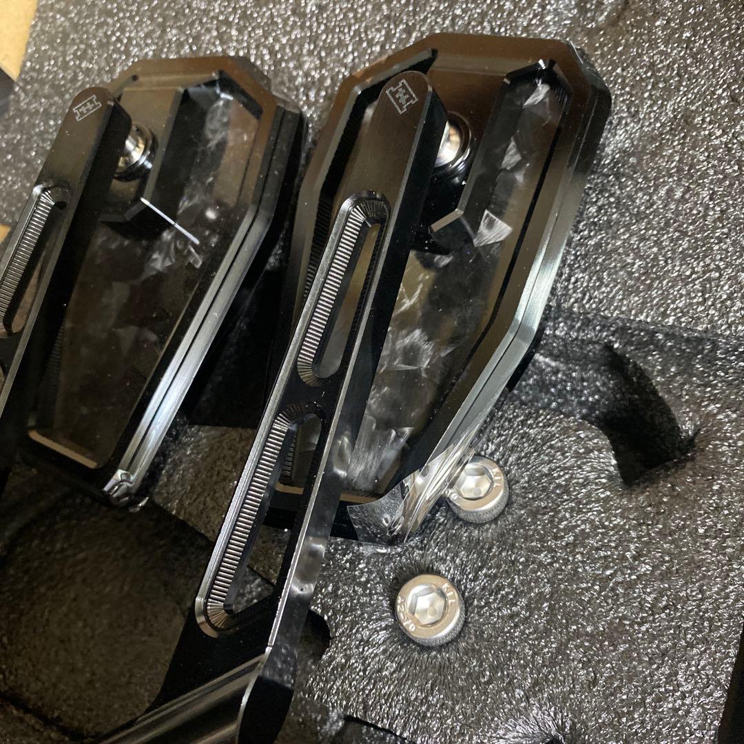 カーボン柄ミラーブラック(フォージドタイプ)