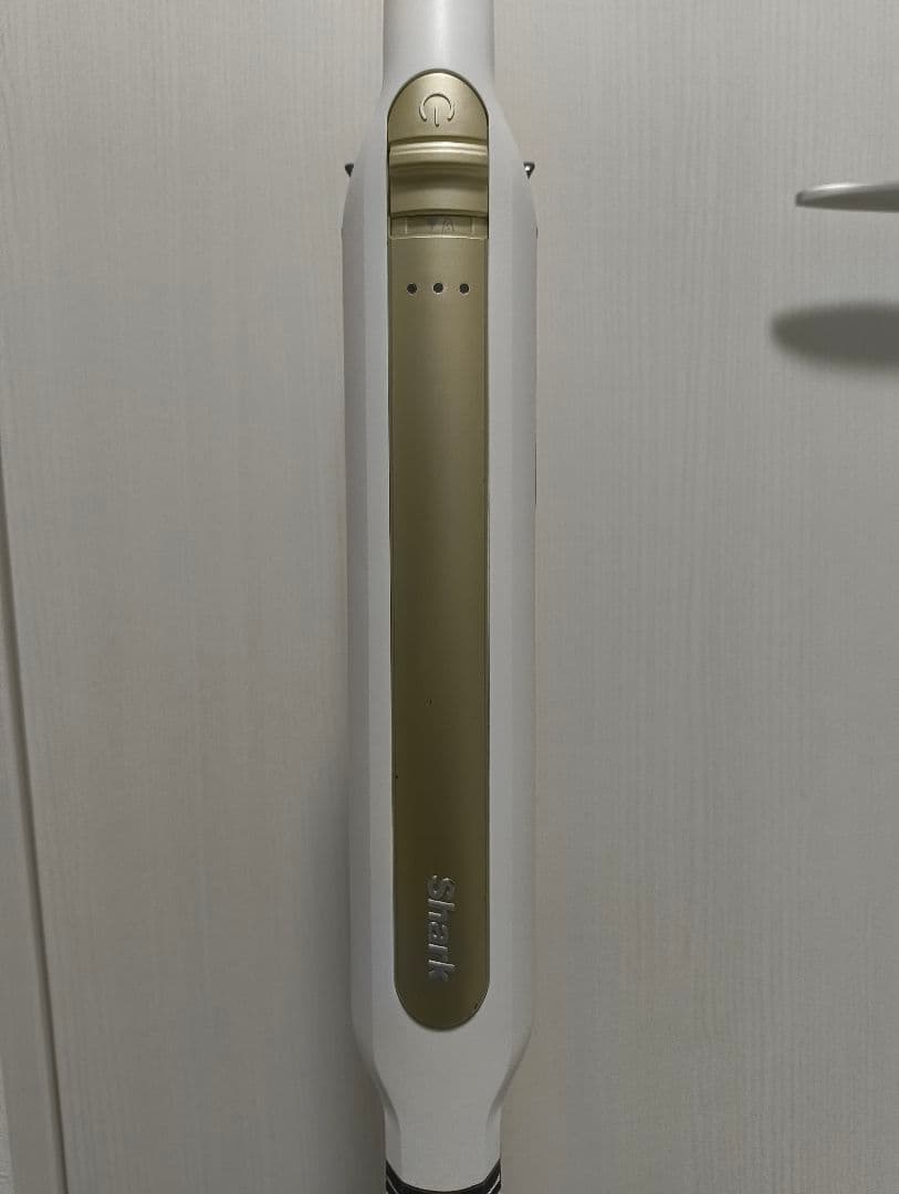 SharkコードレススティッククリーナーEVOPOWER SYSTEM