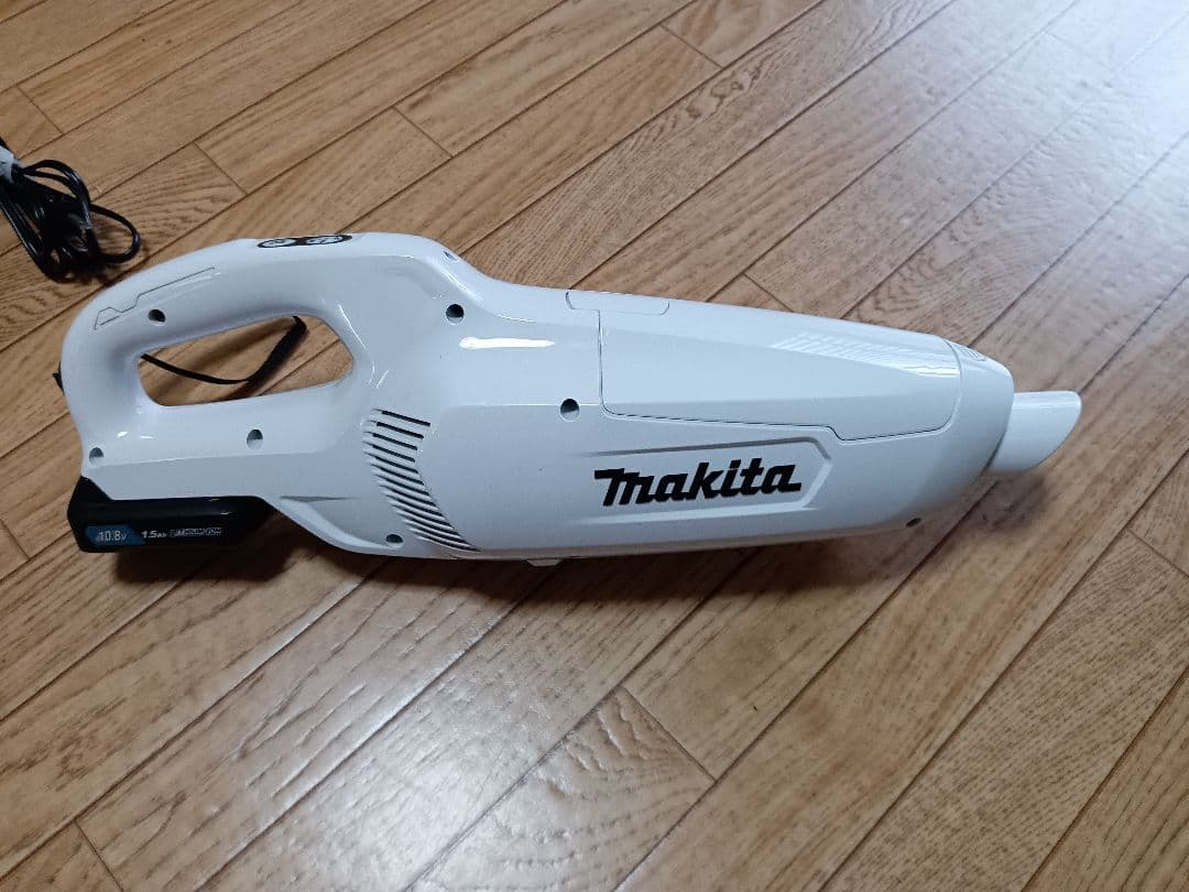 マキタ10.8V充電式クリーナCL107FD 純正バッテリー及び充電器付