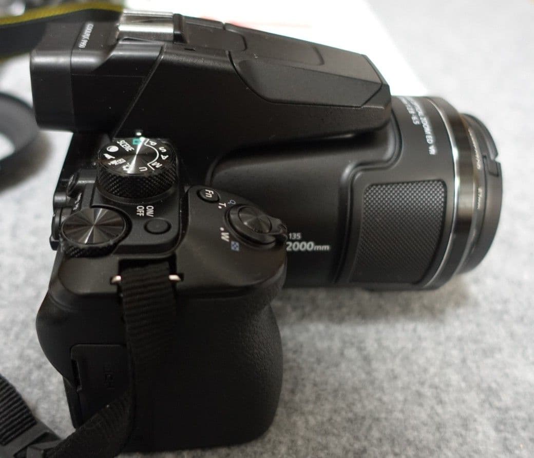 おまけ多数付き 【美品】Nikon COOLPIX P950 超望遠鳥モード付