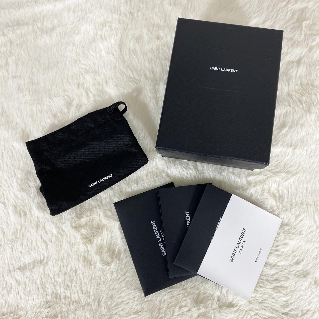 【Saint Laurent】 AirPods proケース (限定色)　ピンク
