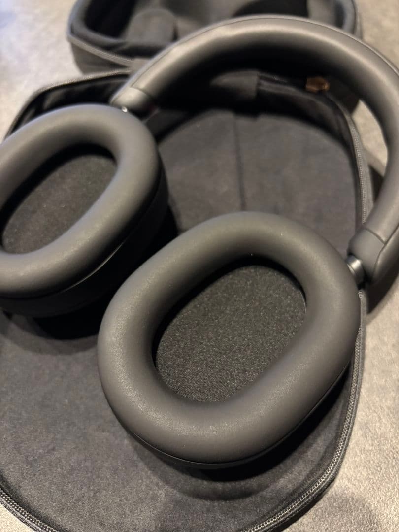 WH-1000XM5 SONY ワイヤレスヘッドホン ブラック ケース付き