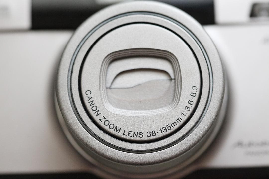 Canon Autoboy S II フィルムカメラ　Q875