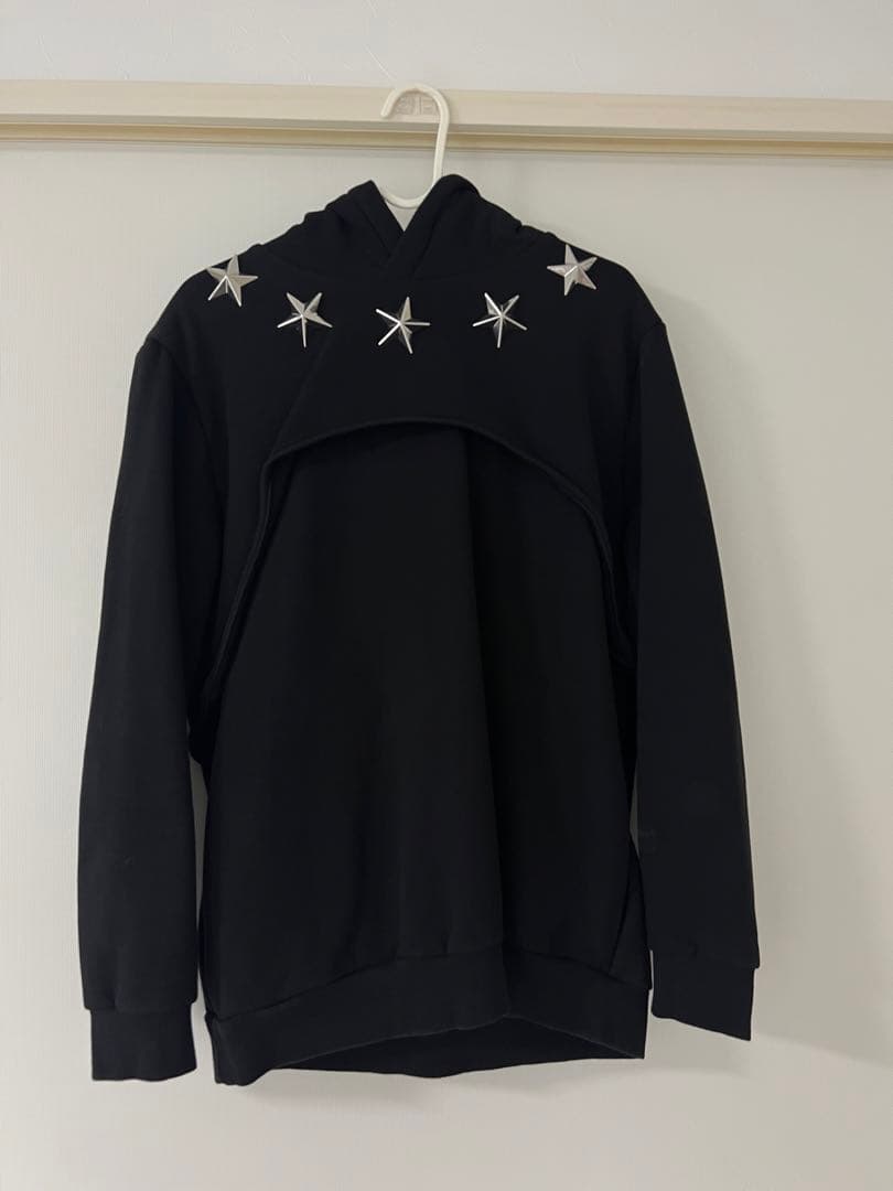 GIVENCHY ブラック 星装飾 メンズパーカーS