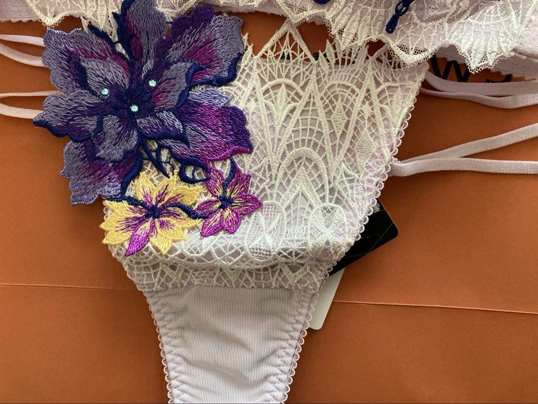 サルート/D65&M/72G/PU ペルー