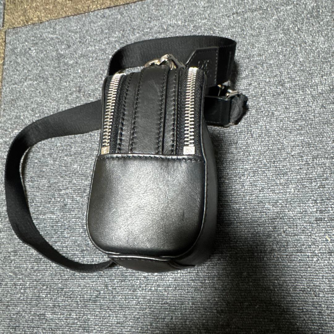 ロエベ　LOEWE ブラック ショルダーバッグクロスボディ カメラバッグ