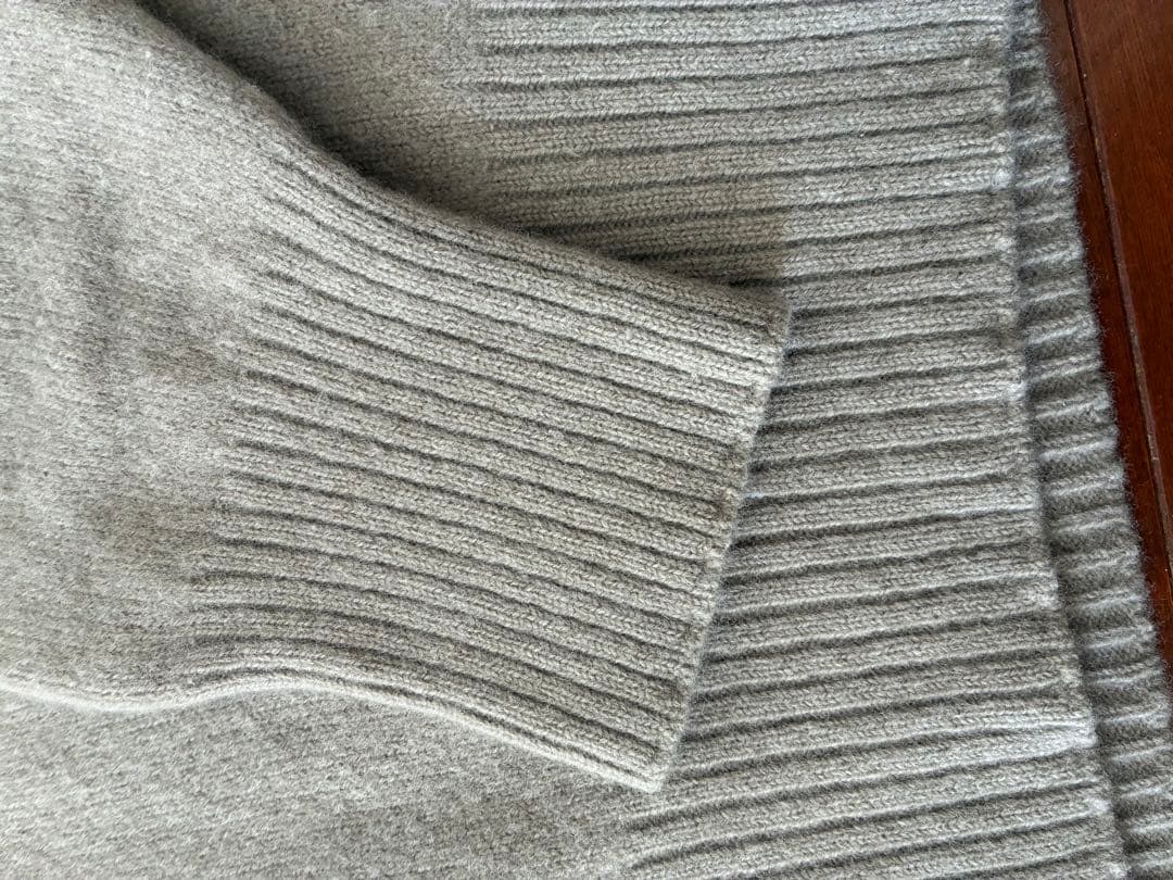 ドウーズィエムクラスミドルゲージタートルセーター