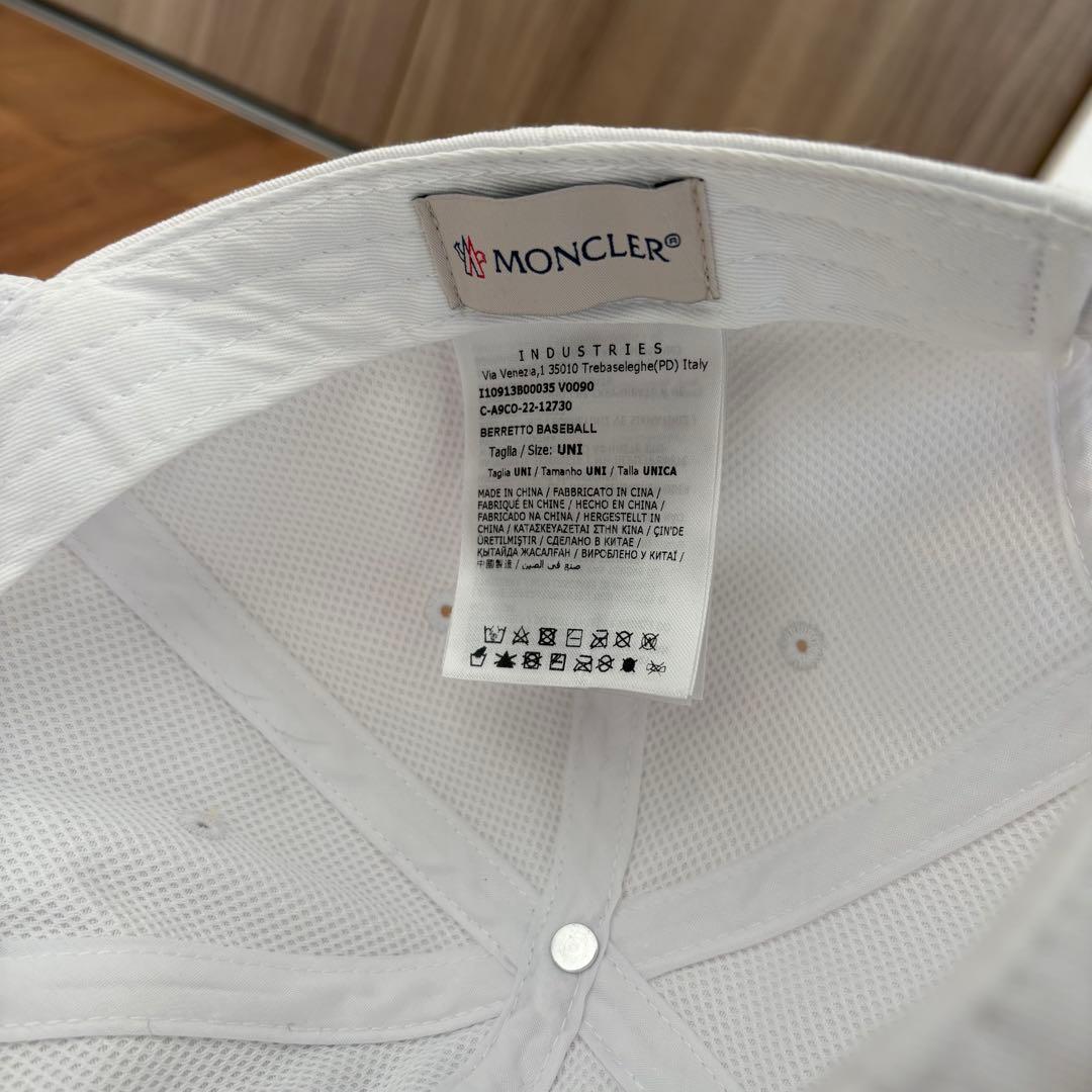 MONCLER キャップ　ホワイト