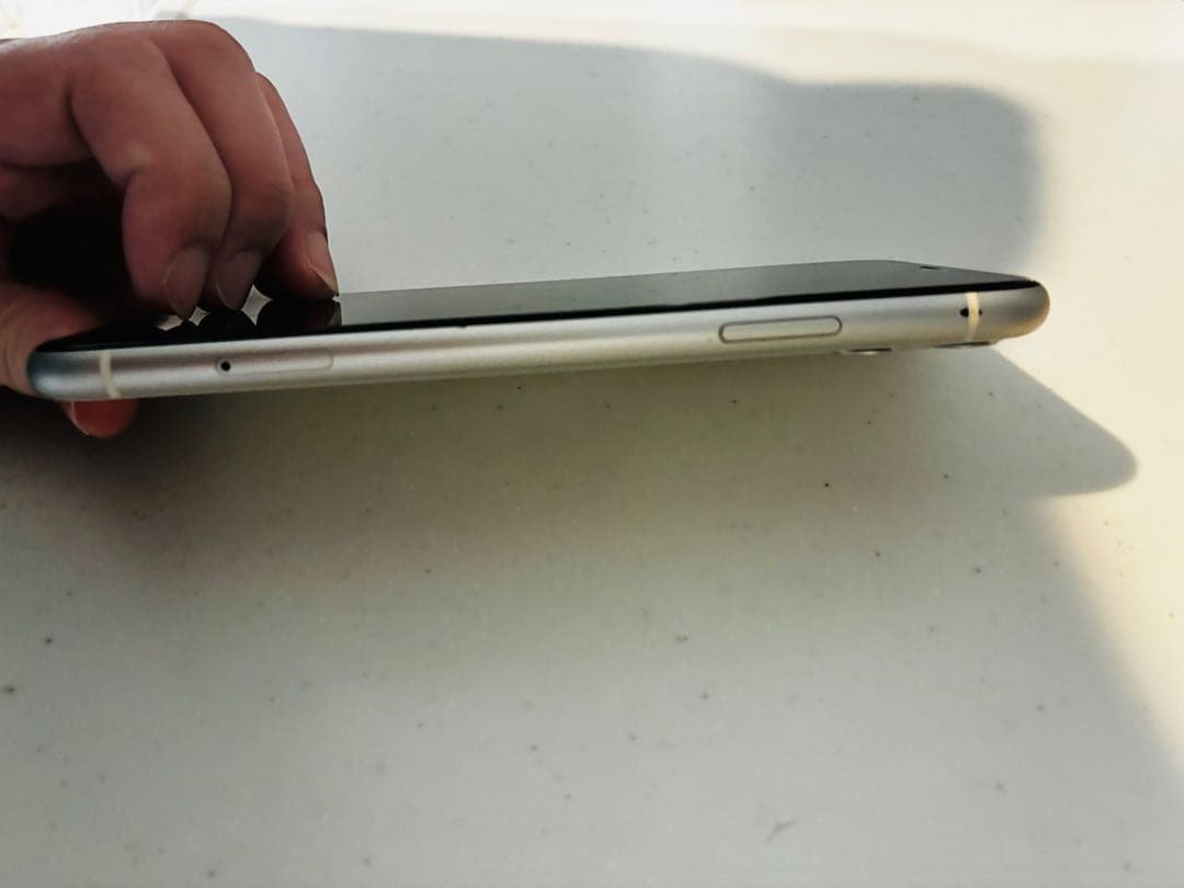 iPhone11 ホワイト64GB SIMフリー